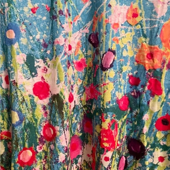 - Beautiful multi colored top, size XXL - Picture 3 of 4